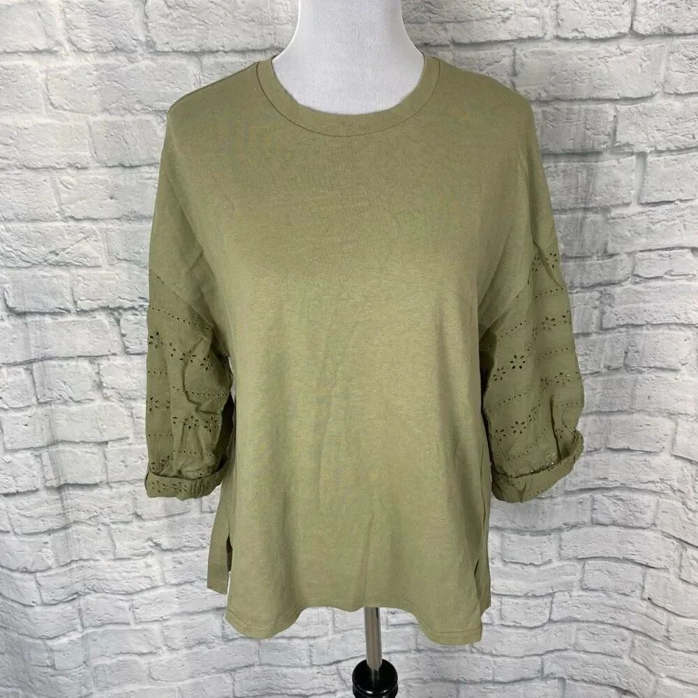 Listicle women S 100% cotton scoopneck w/3/4 cut out pattern sleeve olive green